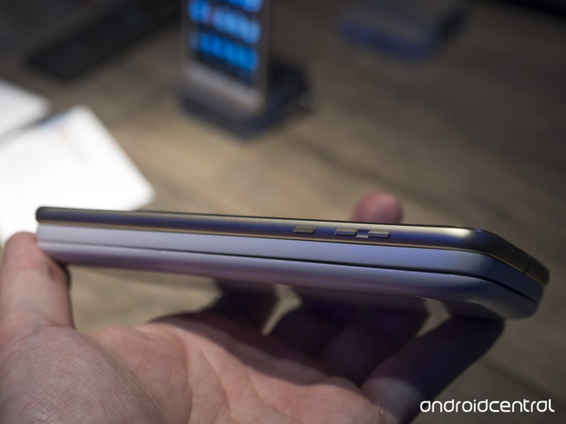 Illustration for article titled Paging Toni Cipriani: Motorola's making a keyboard Moto Mod